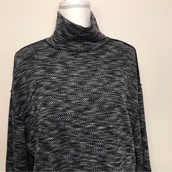 We the Free by Free People Heather Gray Sweater Size Medium - Picture 2 of 11